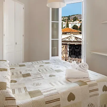 Partouneaux Super Central - Happy Menton